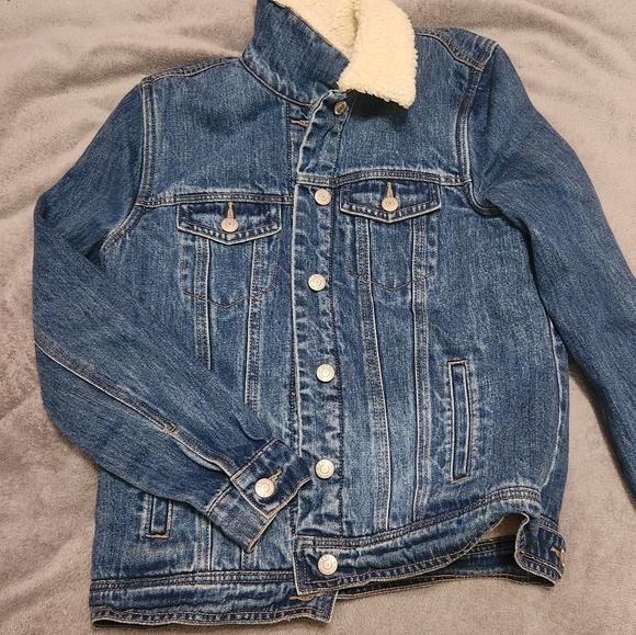 Oldnavy Ladies size small Denim Jacket - Picture 3 of 4